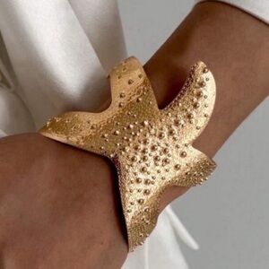 New! Zara Starfish Gold Cuff Bracelet NWOT